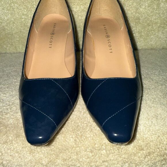 Karen Scott Clancy Pointed‎ Toe Classic Pumps Heels Navy Blue Size 9M - Picture 3 of 9